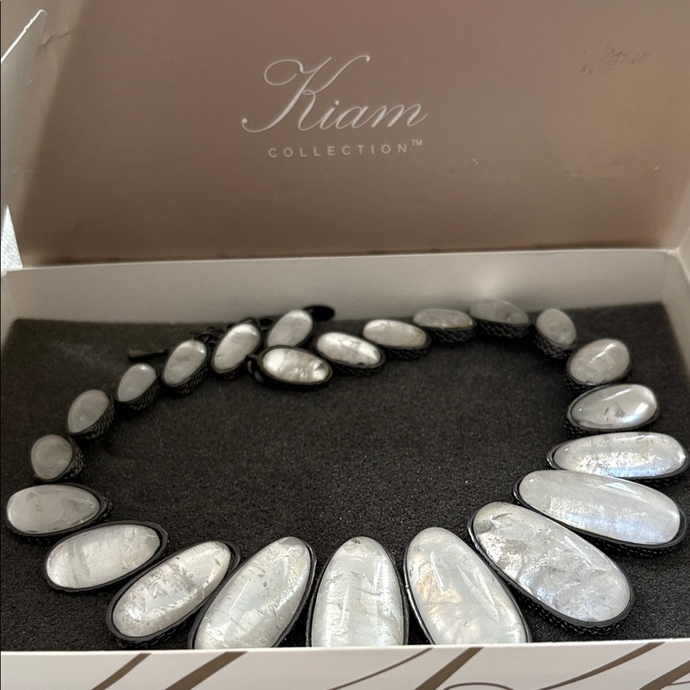 KIAM division of Lia Sophia Hematite tone and White Crystal Statement Necklace